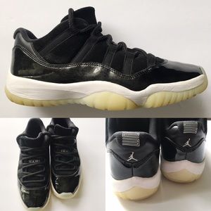 Air Jordan 11 Retro low size 8.5 black and white